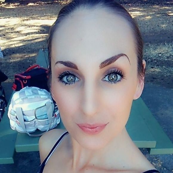 Meet your Posher, Jessica - Picture 1 of 1